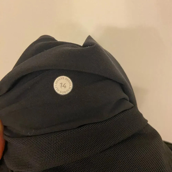 Lululemon Keep Moving Pant 7/8 High Rise Gray & Black Camo Size 14 - Picture 8 of 9